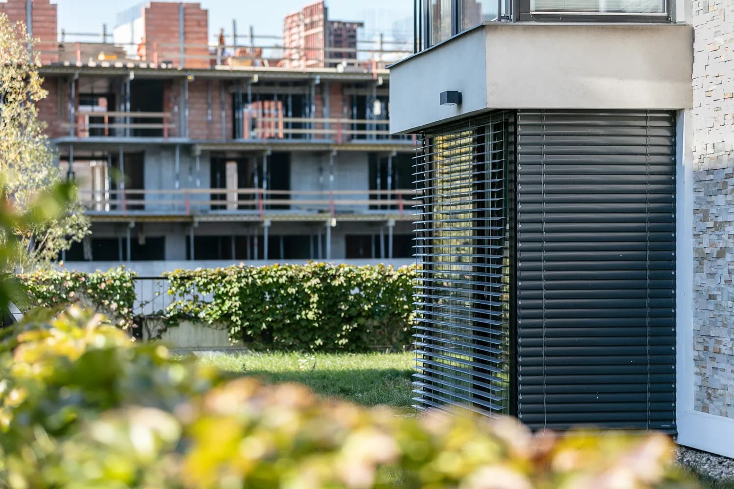 Detail venkovní žaluzie CETTA 50