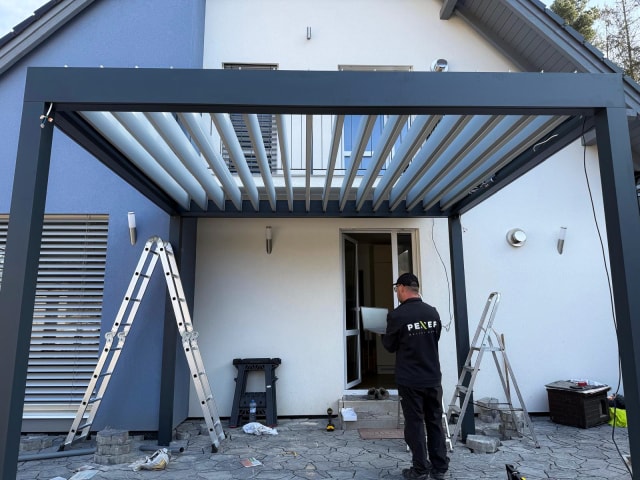 Realizace pergoly se screenovými roletami – 10