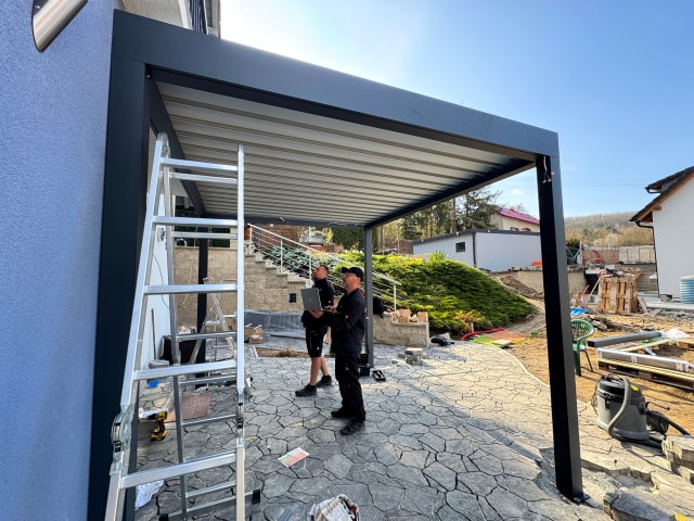 Realizace pergoly se screenovými roletami – 11