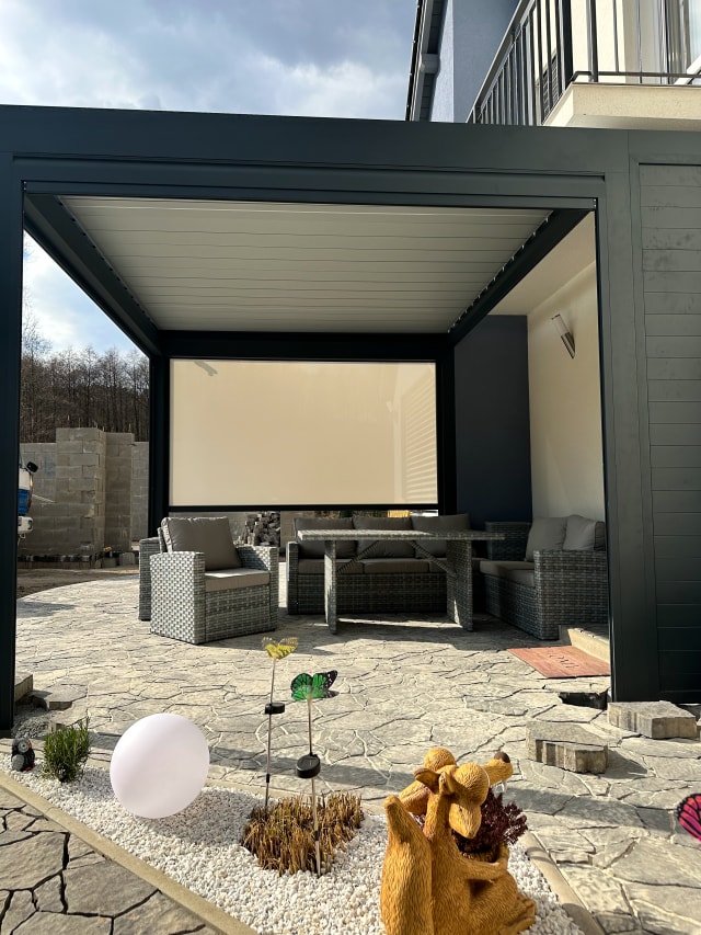 Realizace pergoly se screenovými roletami – 5
