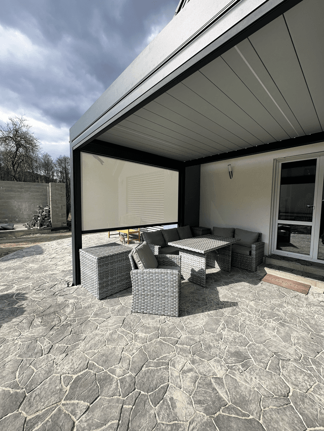 Realizace pergoly se screenovými roletami – 6