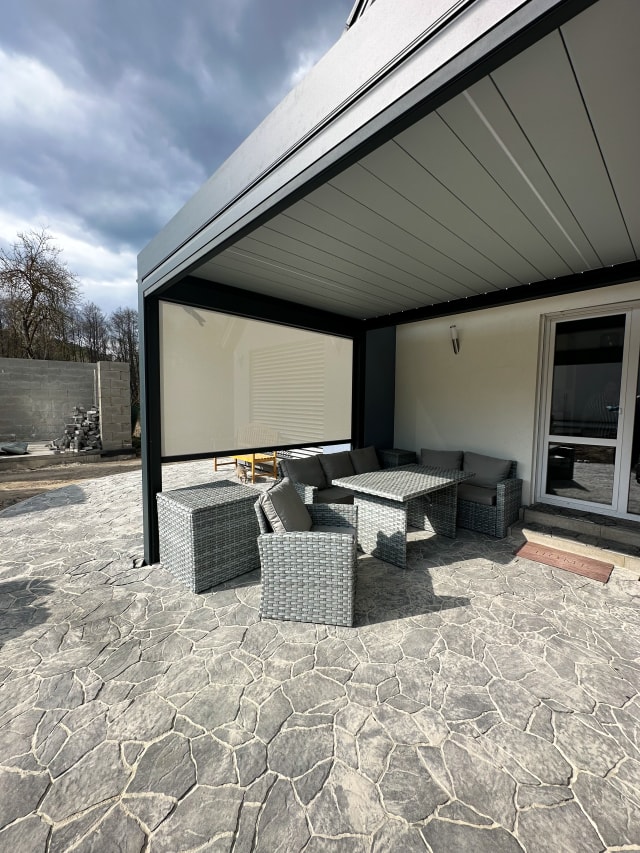 Realizace pergoly se screenovými roletami – 6