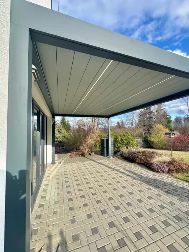 Realizace bioklimatické pergoly – pohled 4