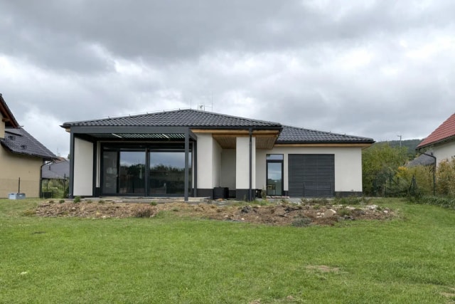 Realizace bioklimatické pergoly – detail provedení