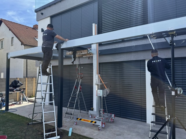 Bioklimatická pergola v Praze – fotografie realizace 6
