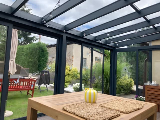 Sezónní zimní zahrada - interiér