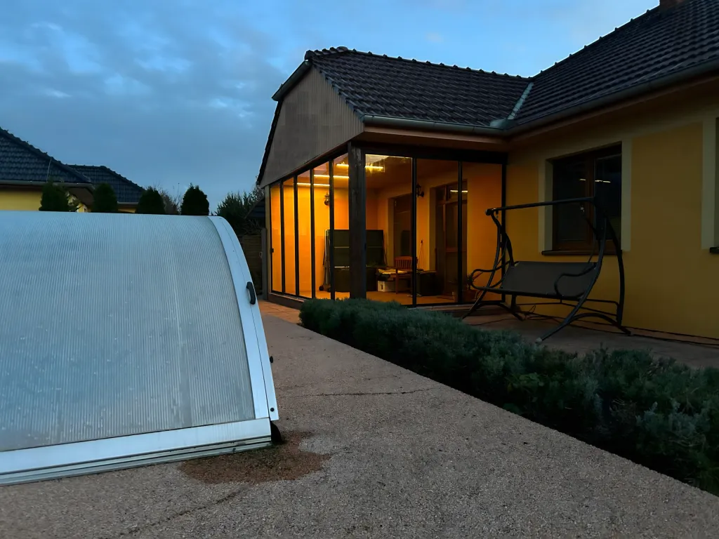 Posuvné hliníkové zasklení verandy - detail 3